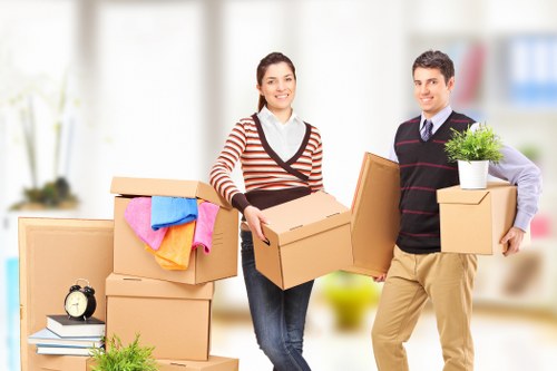 Local movers managing access and parking for a flat move in Waterloo